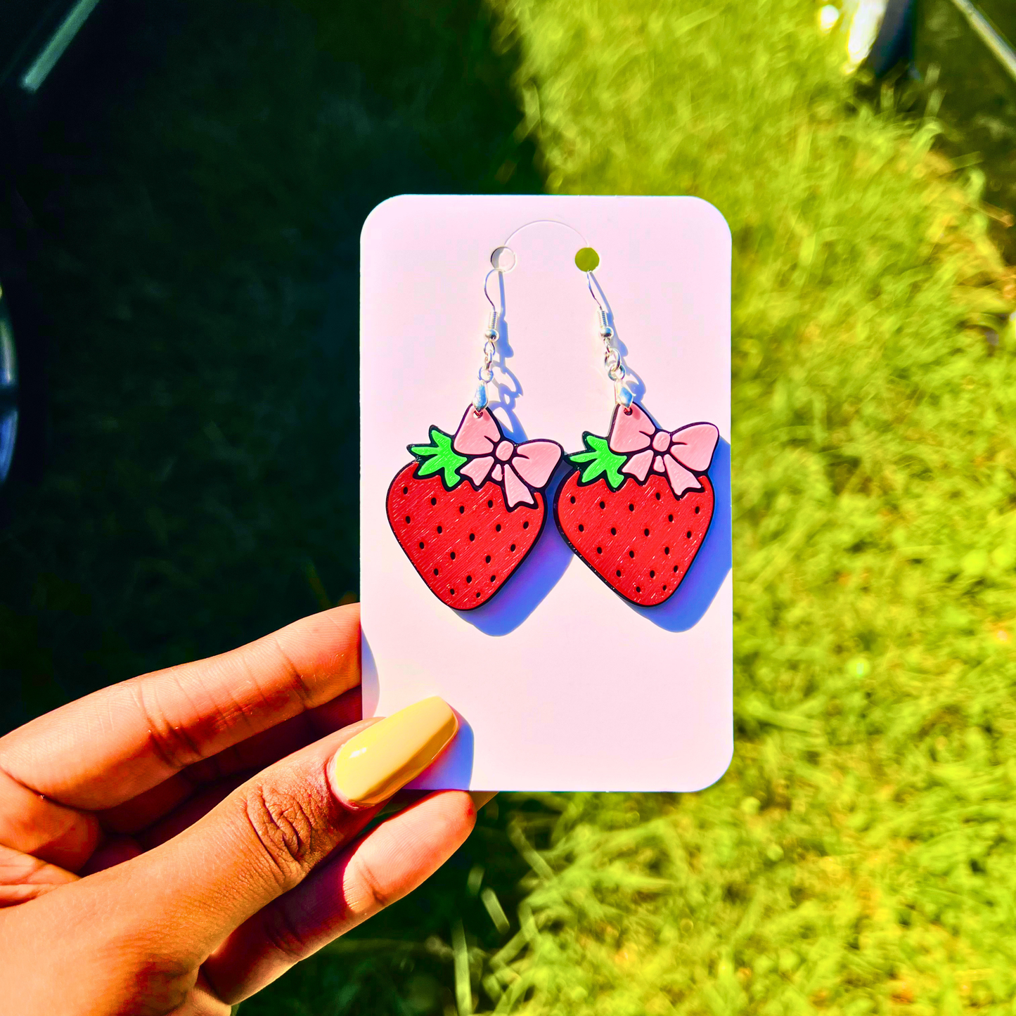 Strawberry Small Grab Bag